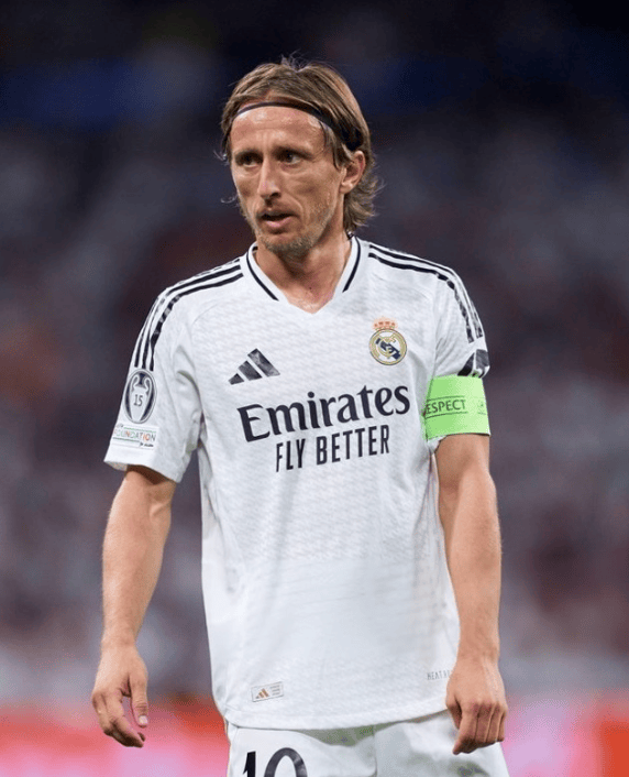 恭喜AC米兰！48小时签金球巨星！350万年薪太超值，意甲争冠变天