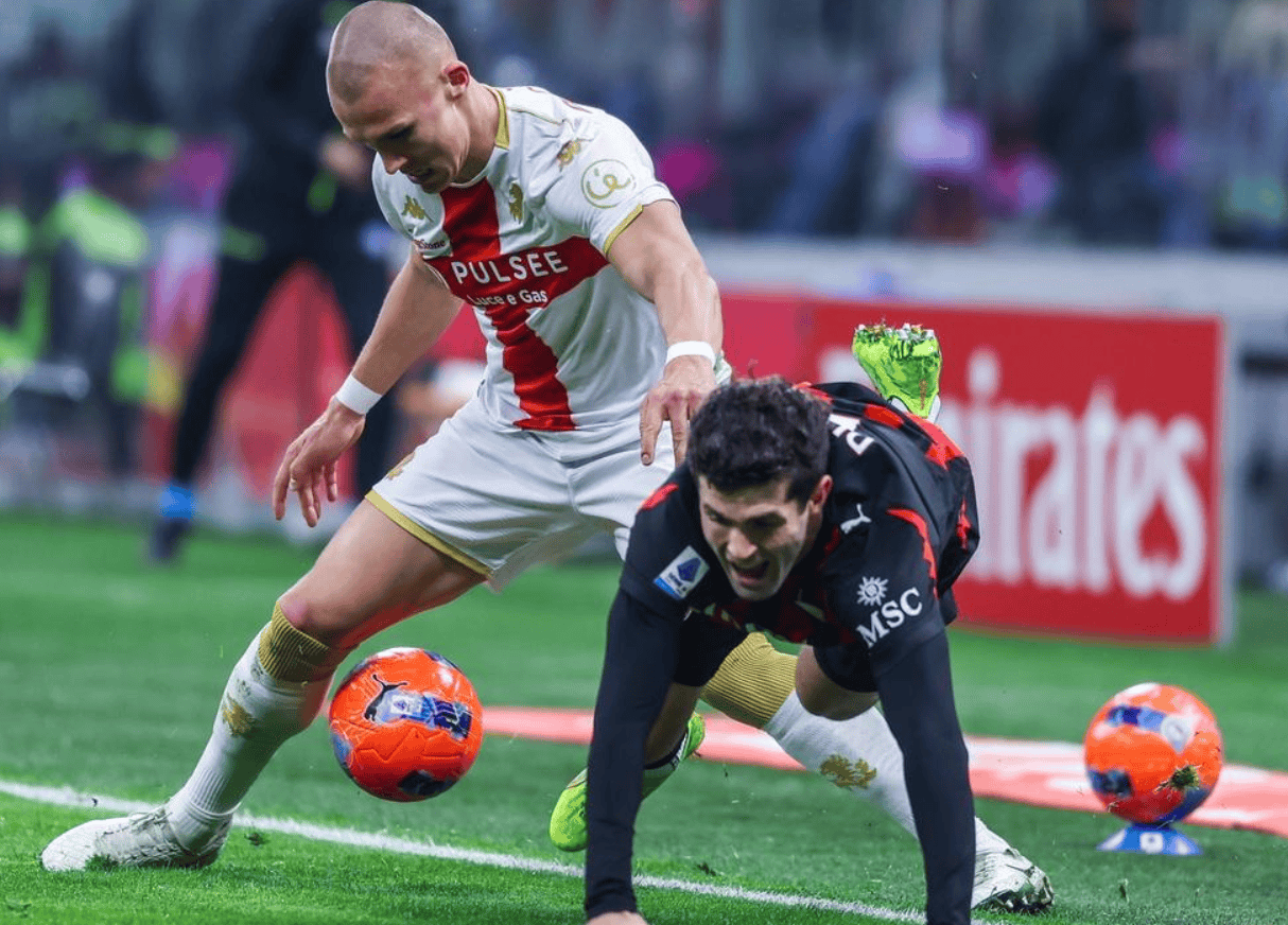 第92分钟扳平，第99分钟罚丢点球，意甲神剧情：米兰绝处逢生